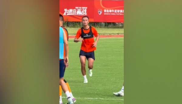 记者：孙正傲正快速  融入海牛策略  体系，下轮中超有望出战