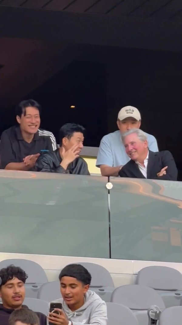即将登陆美职联！孙兴慜现身洛杉矶FC主场作战  ，观战联盟杯vs老虎大学