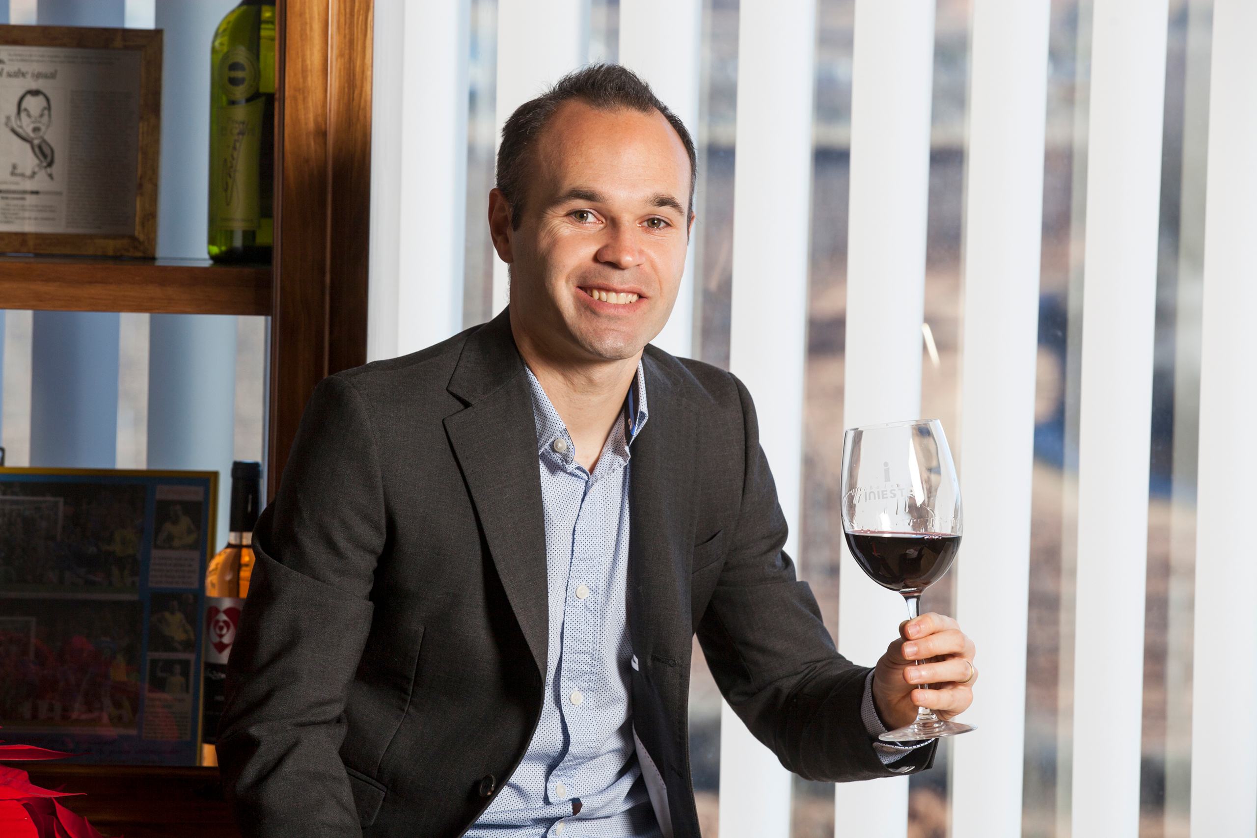 中甲2025赛季 罗马诺：阿森纳密切关注20岁埃尔切中场球员门多萨，解约金仅2000万欧